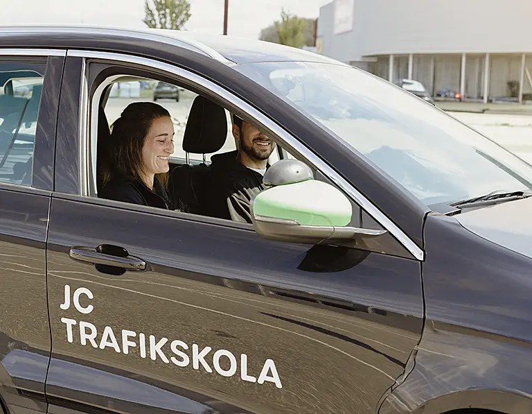 Körkort automatväxlad bil Varberg